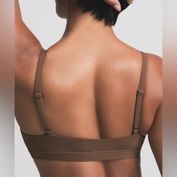 SKIMS Fits Everybody SCOOP BRALETT - Picture 4 of 7